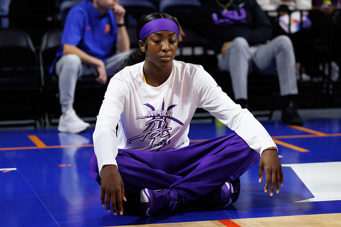 Flau'jae Johnson's mom Kia Brooks commends daughter as an inspirational figure as LSU star teases R&B album