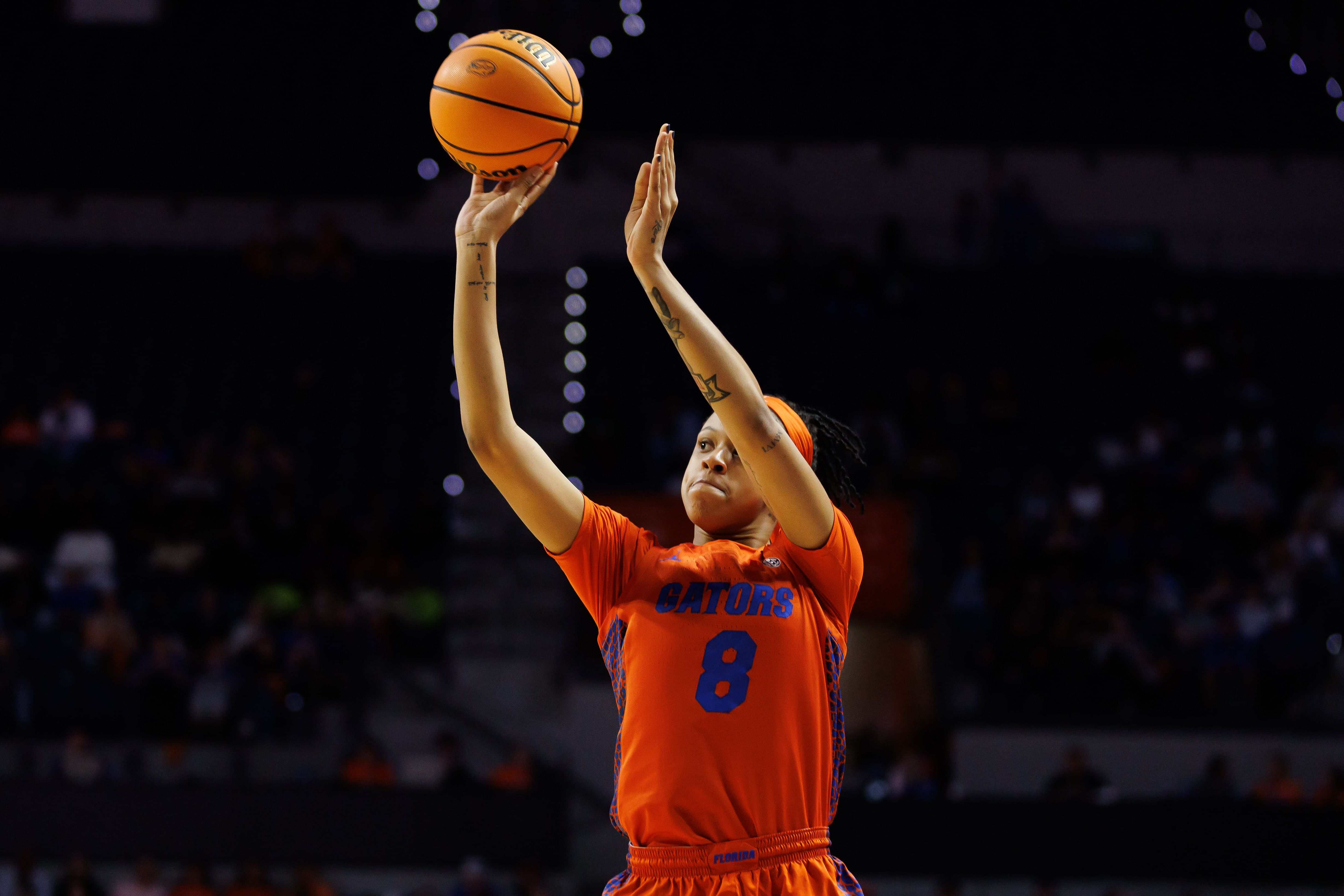 Florida Gators guard Me&#039;Arah O&#039;Neal (8) attempts a three-point shot against the LSU Tigers during the second half at Exactech Arena at the Stephen C. O&#039;Connell Center. Photo: Imagn