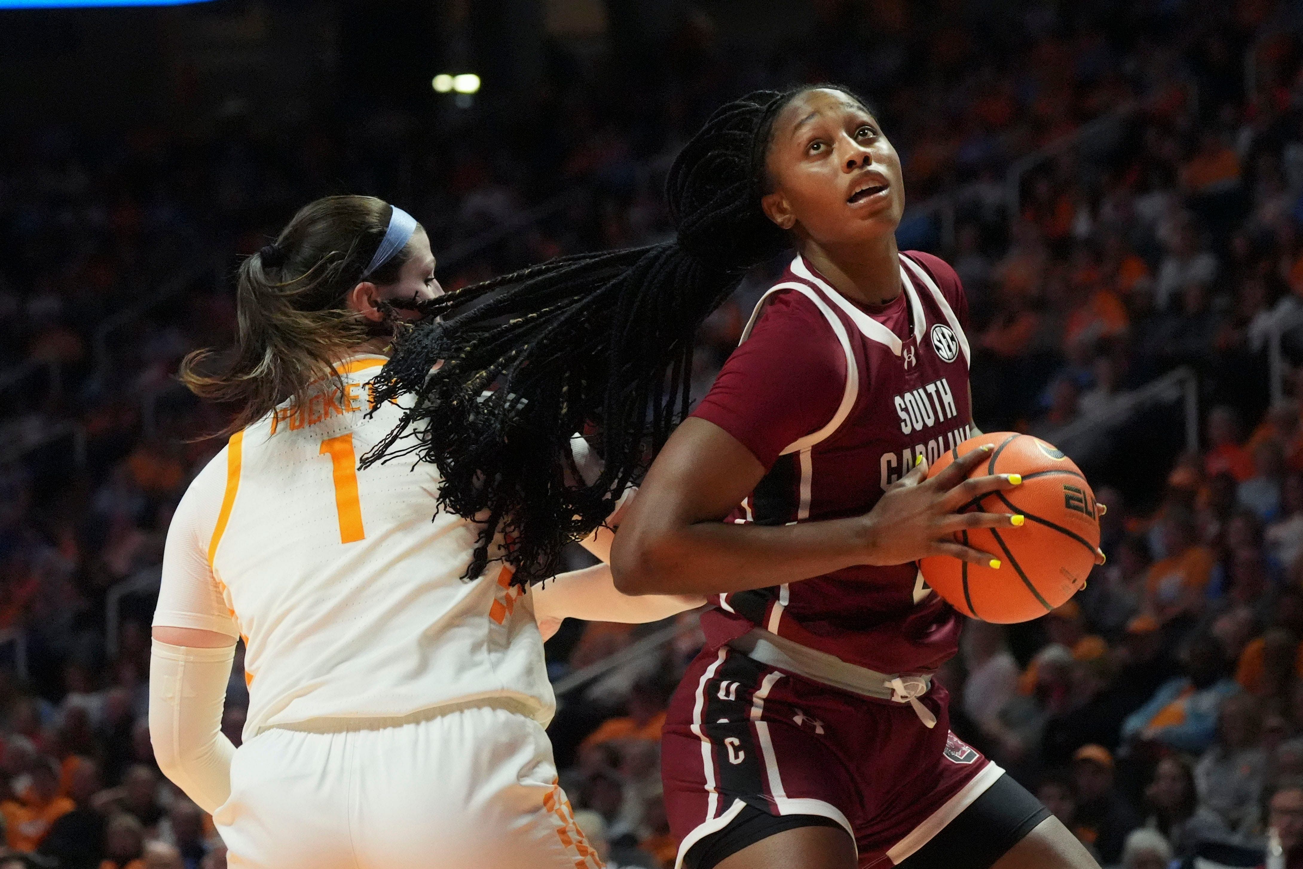 South Carolina&#039;s Joyce Edwards (8) looks to the basket while guarded by Tennessee&#039;s Sara Puckett (1) during an NCAA college basketball game on Monday, Jan. 27, 2025, in Knoxville, Tenn. Photo: Imagn