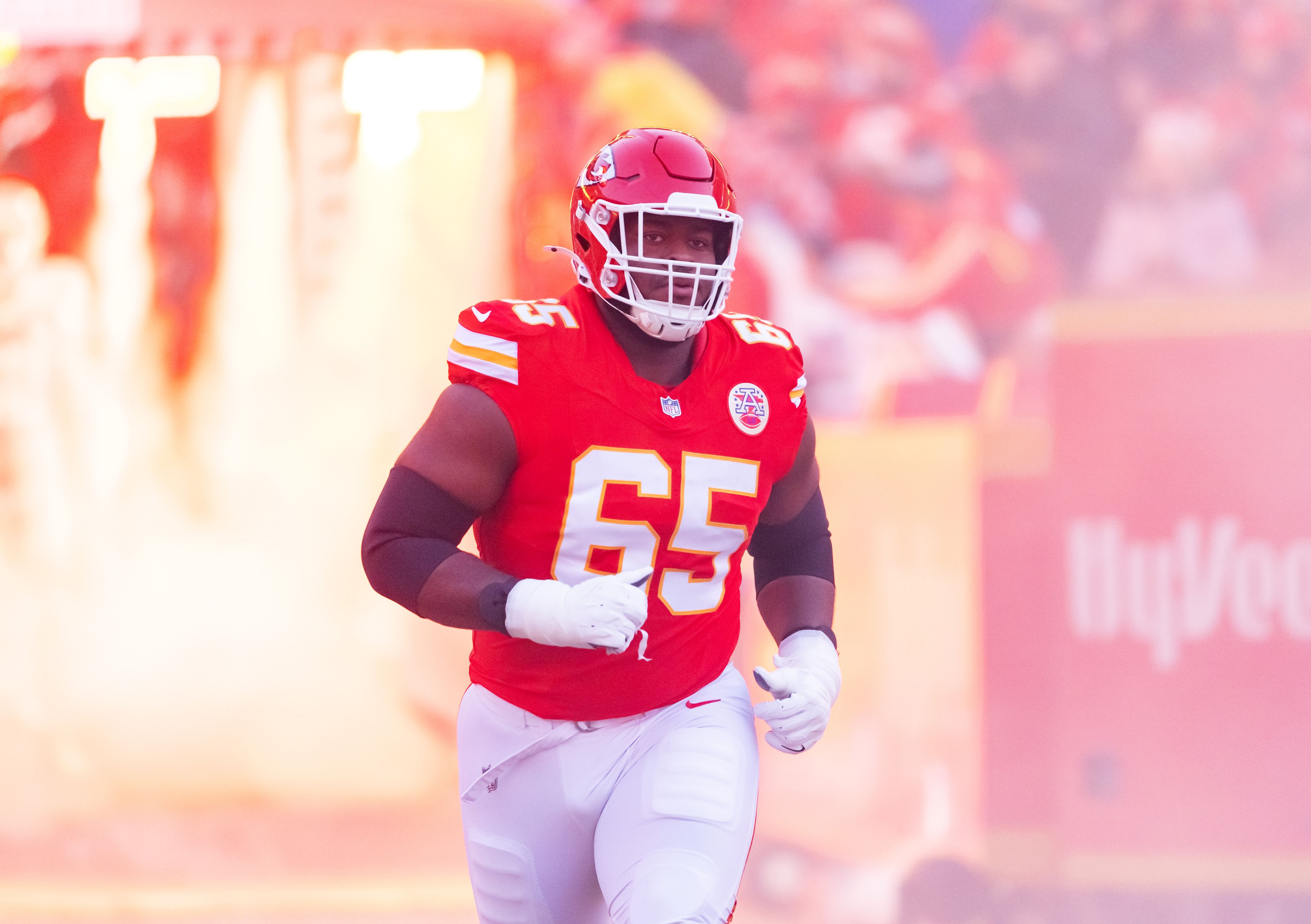 &quot;He was supposed to be a Bear&quot;: NFL fans have their say as Chiefs franchise tag Trey Smith (Image credit: Imagn)