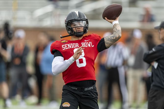 Dillon Gabriel’s fiancée drops a 3-word comment for her date with the Oregon QB