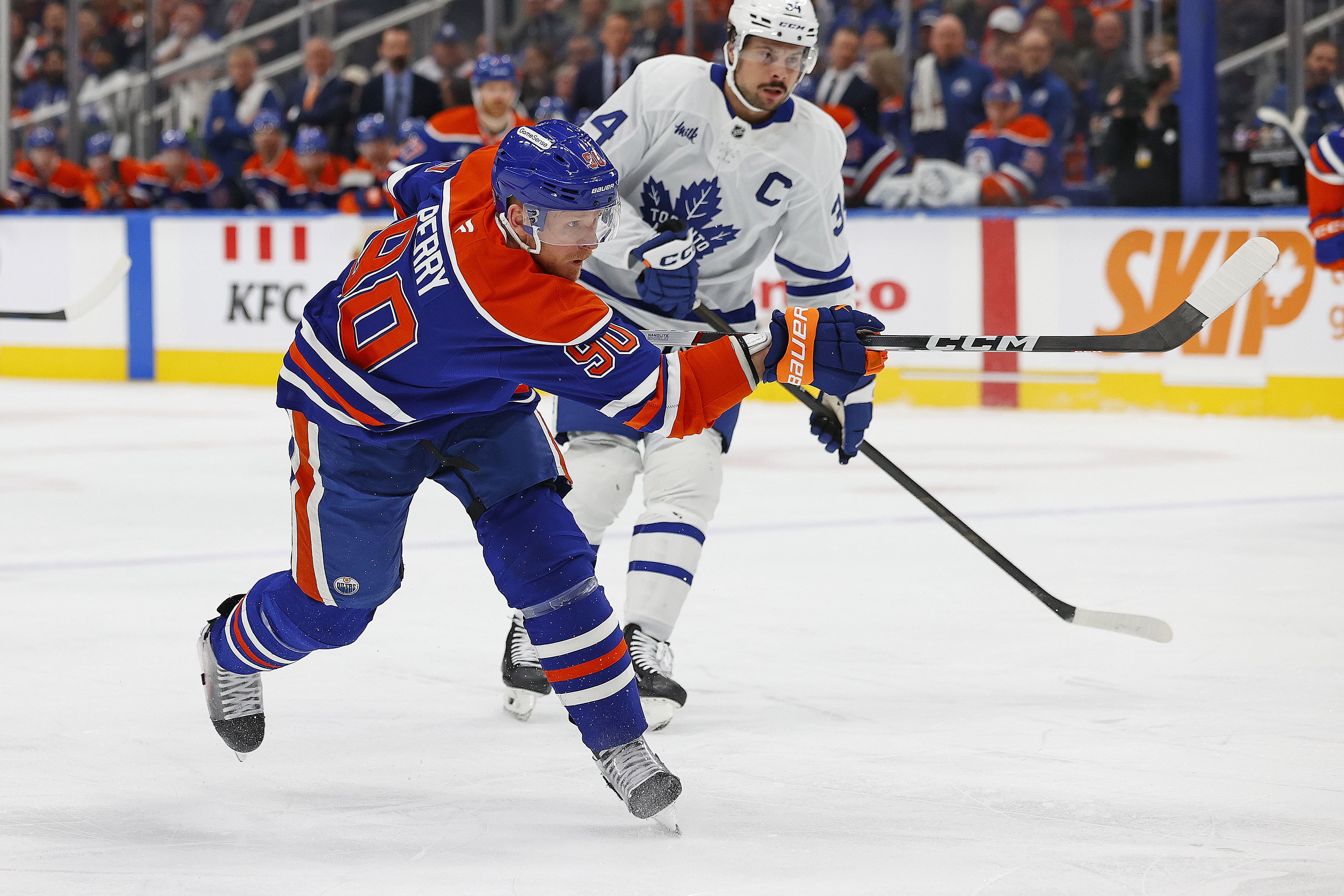 NHL: Toronto Maple Leafs at Edmonton Oilers - Source: Imagn