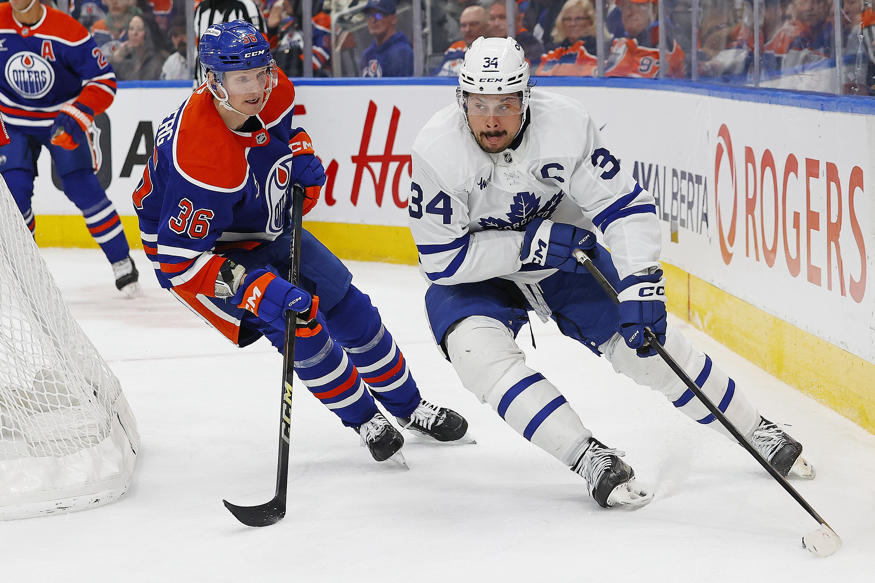 NHL: Toronto Maple Leafs at Edmonton Oilers - Source: Imagn