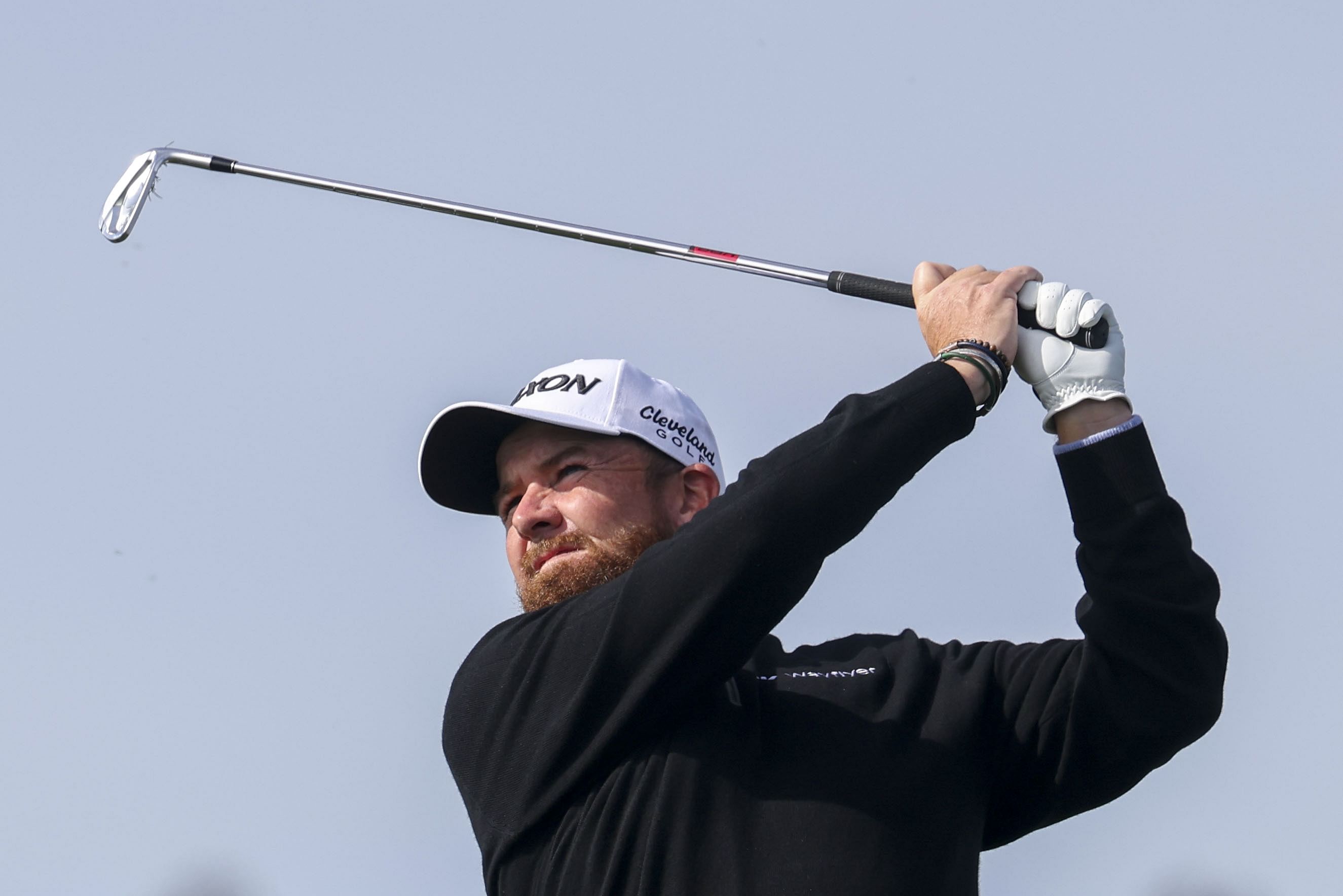 Shane Lowry hits his tee shot on the fifth hole during the final round of the AT&amp;T Pebble Beach Pro-Am (Image Source: Imagn)