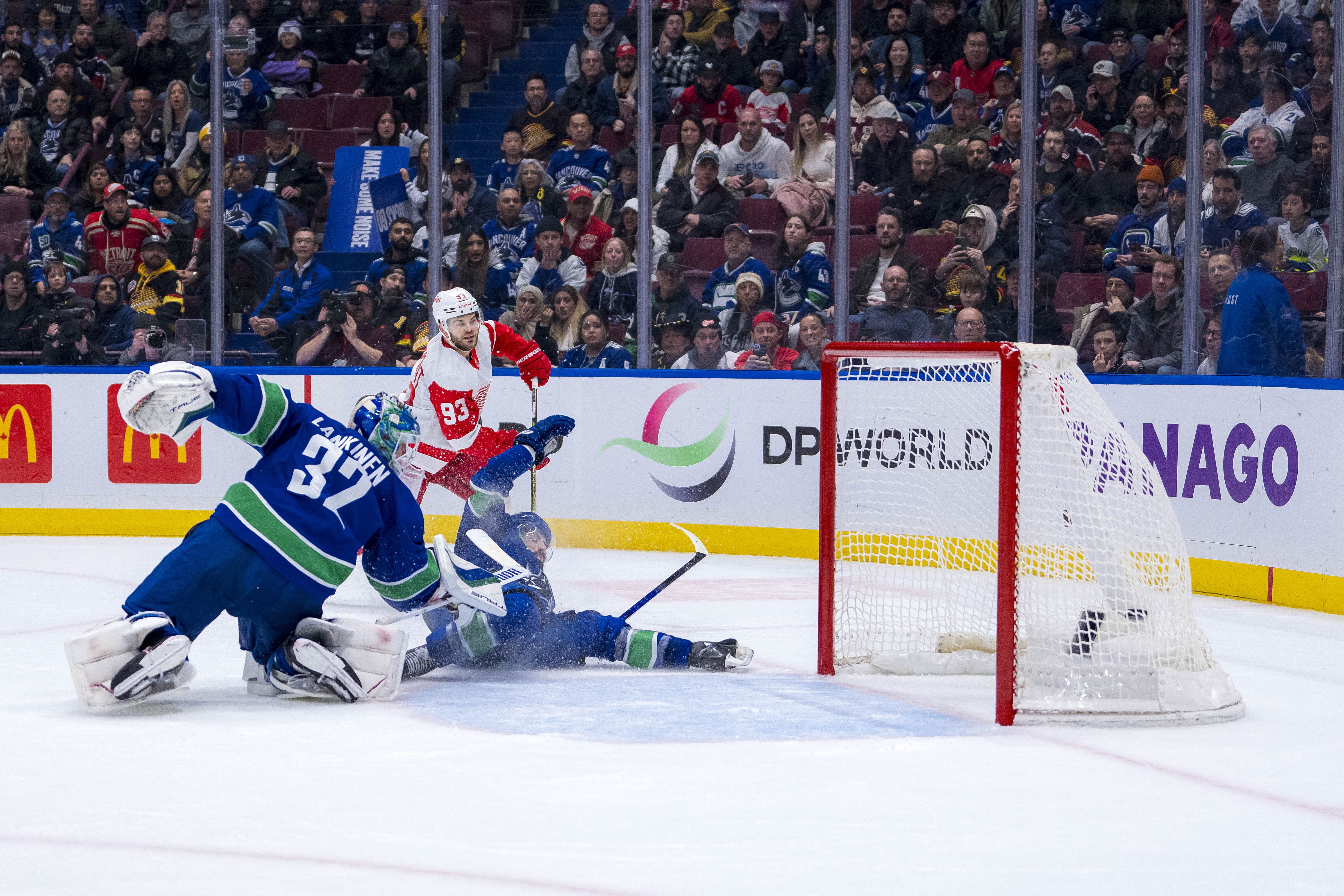 NHL: Detroit Red Wings at Vancouver Canucks - Source: Imagn