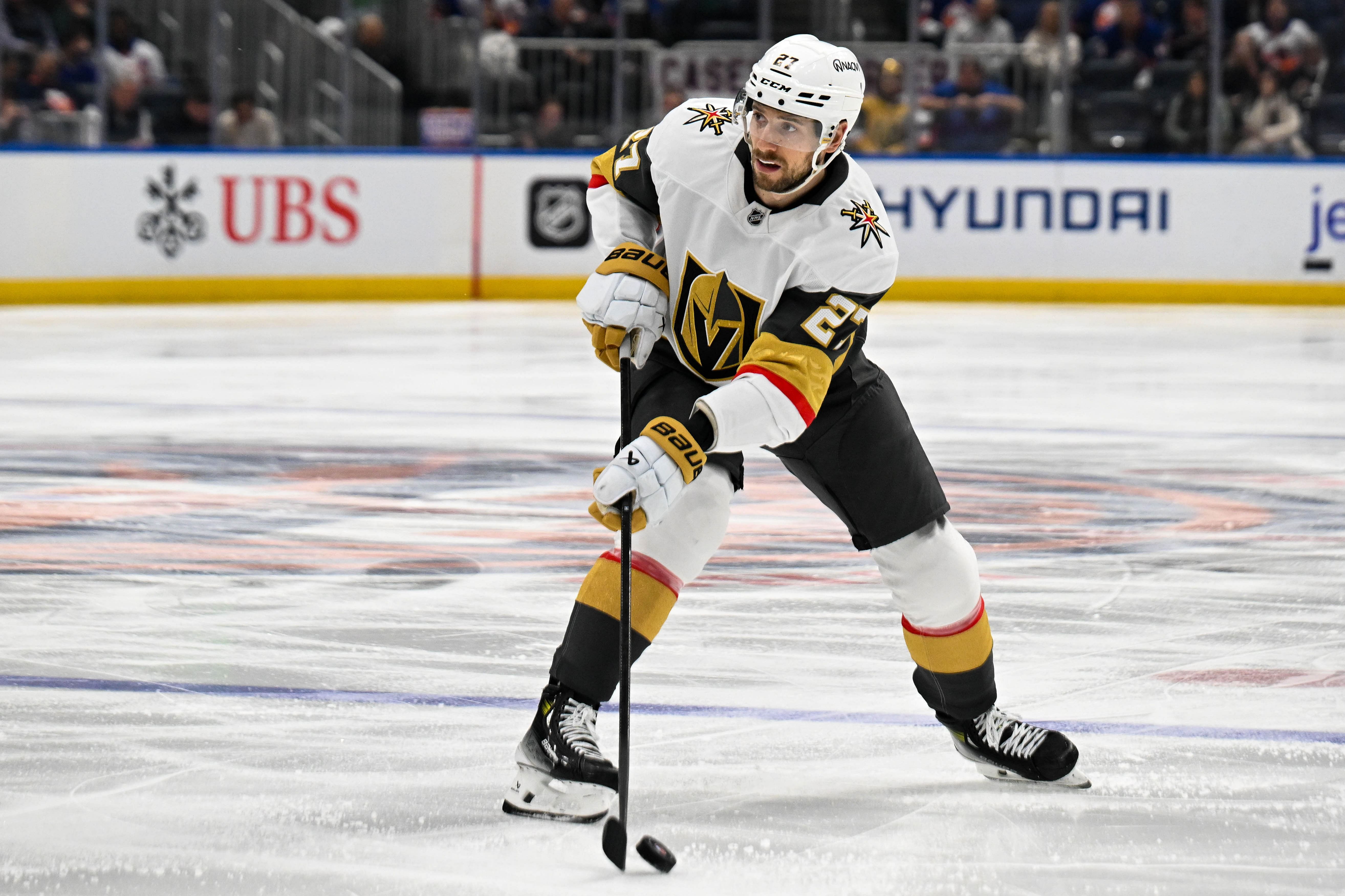 NHL: Vegas Golden Knights at New York Islanders - Source: Imagn