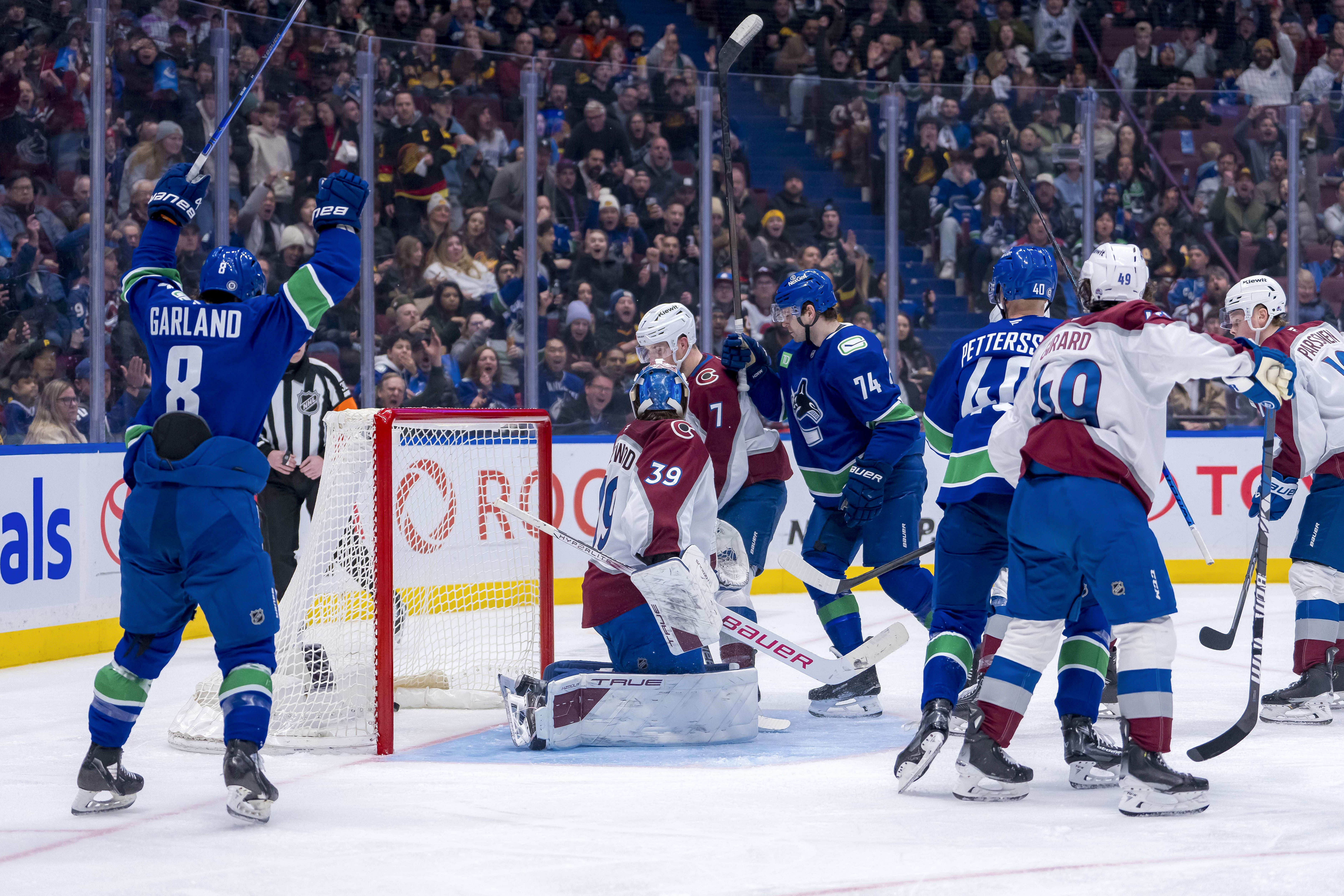 NHL: Colorado Avalanche at Vancouver Canucks - Source: Imagn