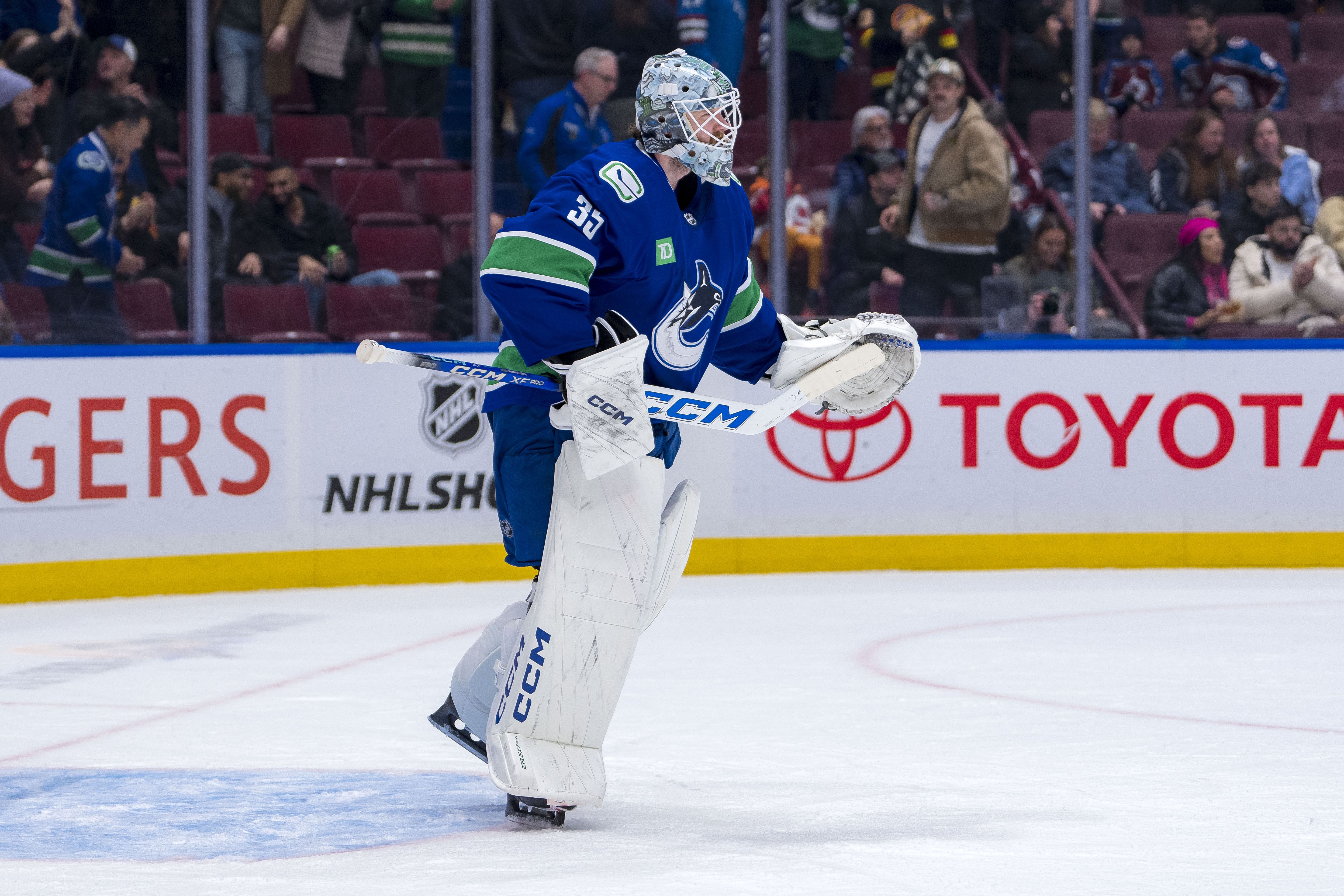 NHL: Colorado Avalanche at Vancouver Canucks - Source: Imagn