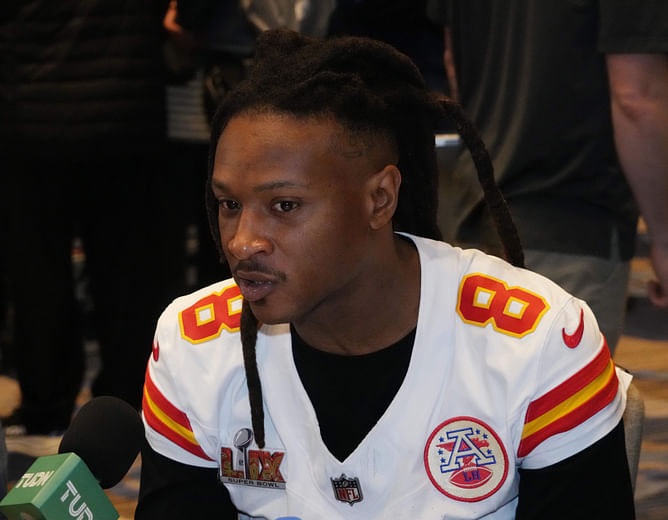 Why will DeAndre Hopkins wear late father's Mink Coat to Super Bowl? Chiefs WR to pay heartfelt tribute