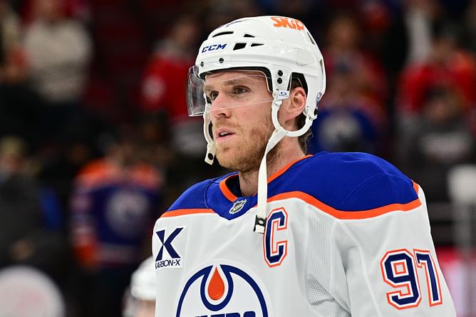 Connor McDavid makes his feelings known on Sidney Crosby, $88,000,000 teammate turning up for 4 Nations despite injuries