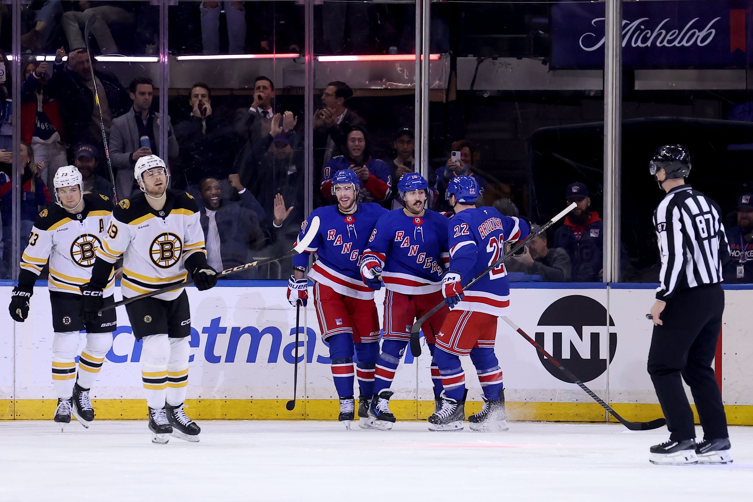 The New York Rangers are favored tonight (Imagn)