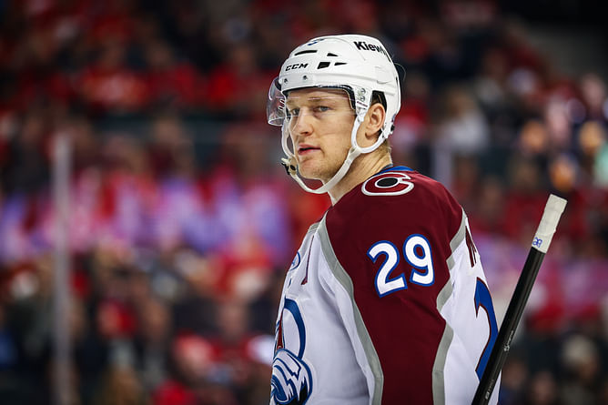 Nathan MacKinnon doesn't mince his words about pressure of upholding Canada's "our team, our sport" pride at 4 Nations Face-Off