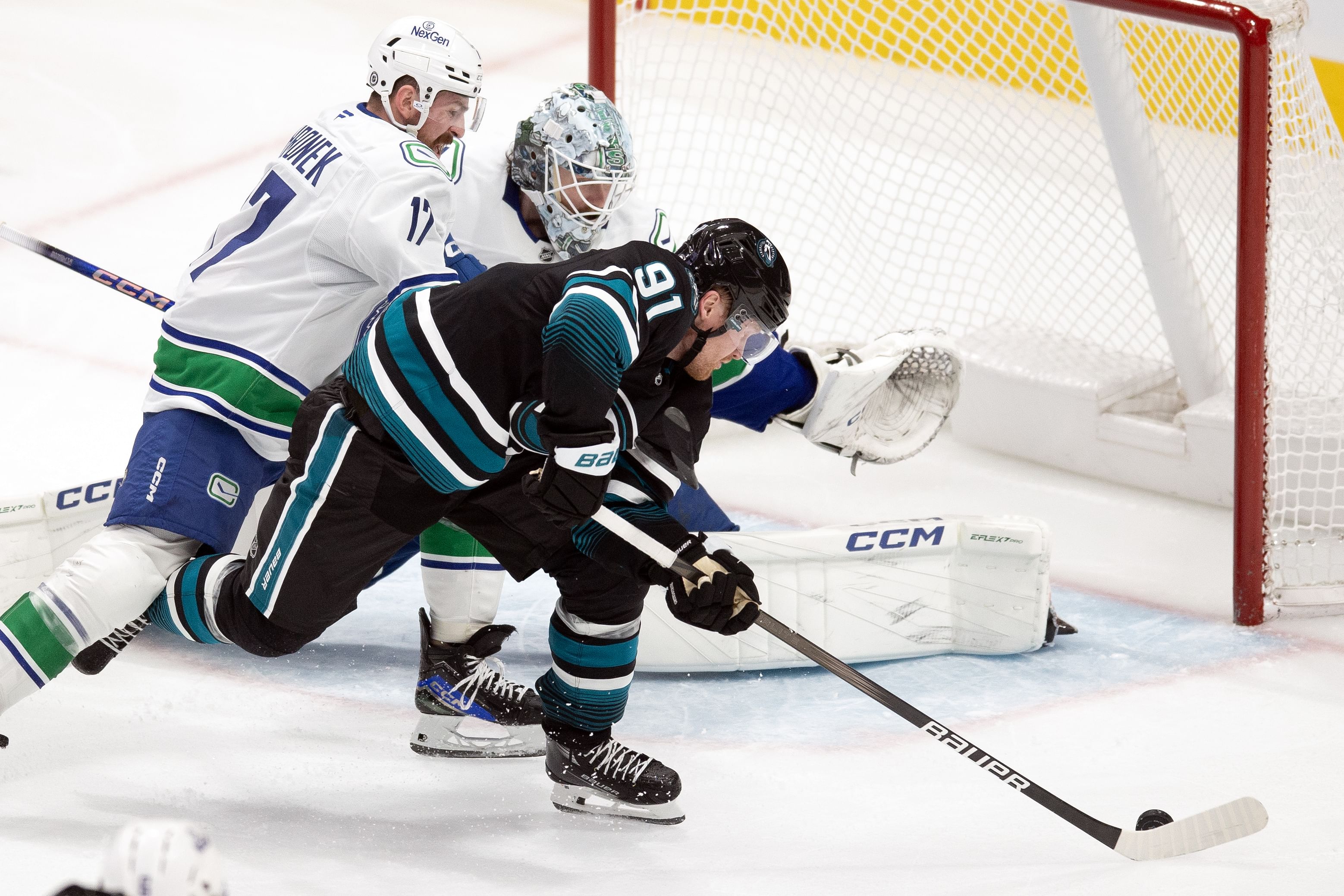 NHL: Vancouver Canucks at San Jose Sharks - Source: Imagn