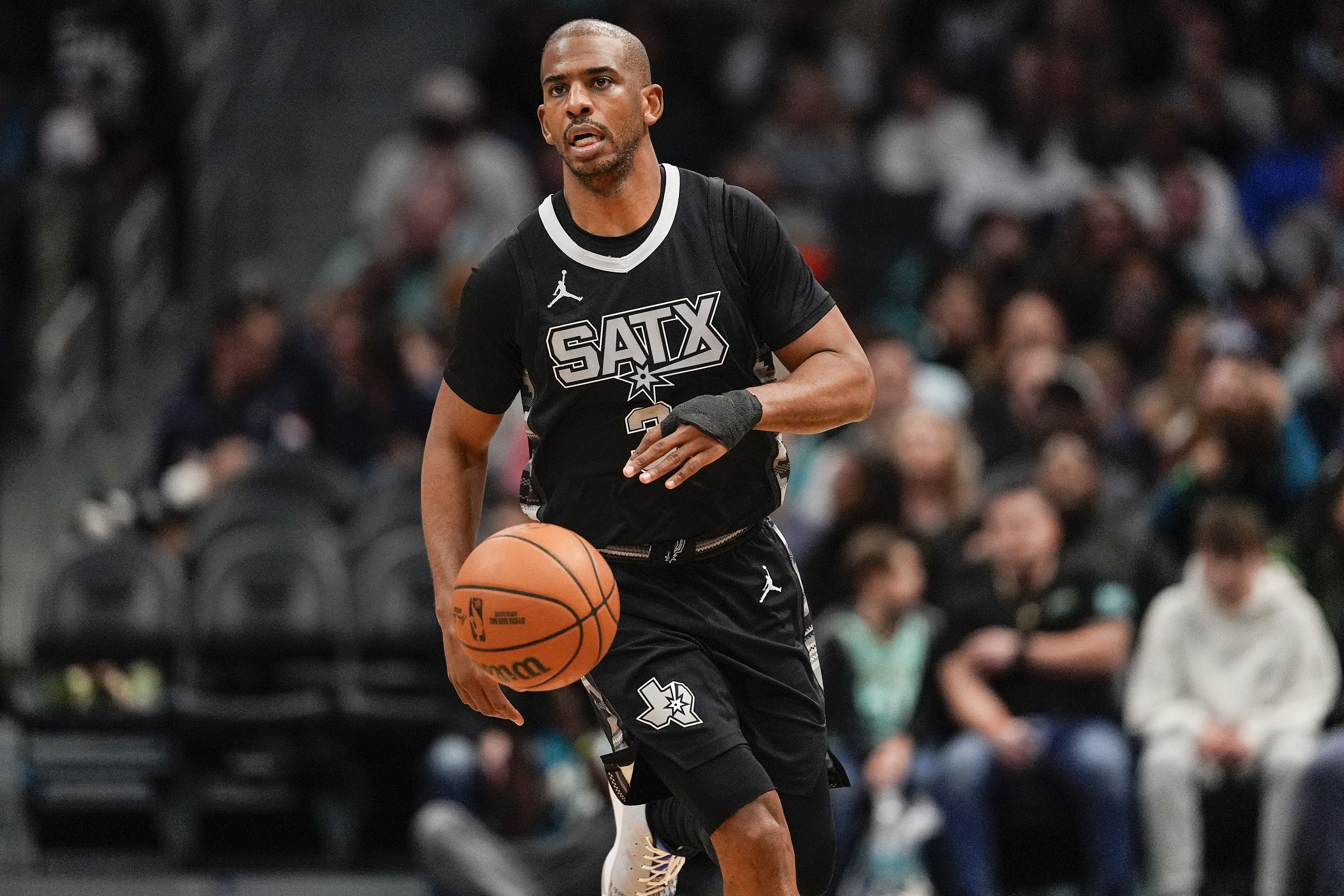 NBA: San Antonio Spurs at Charlotte Hornets - Source: Imagn