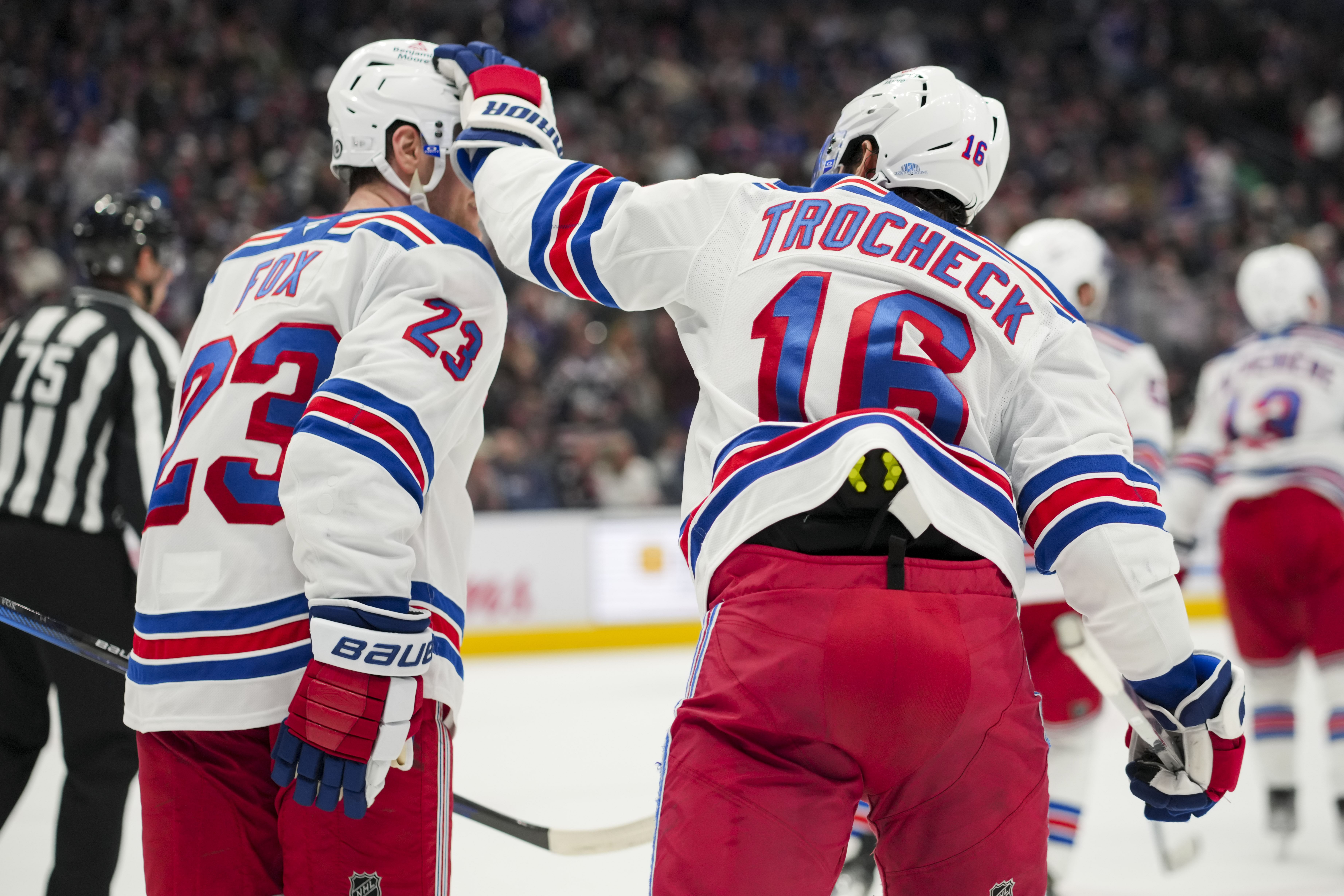 The New York Rangers are favored to win tonight (Imagn)