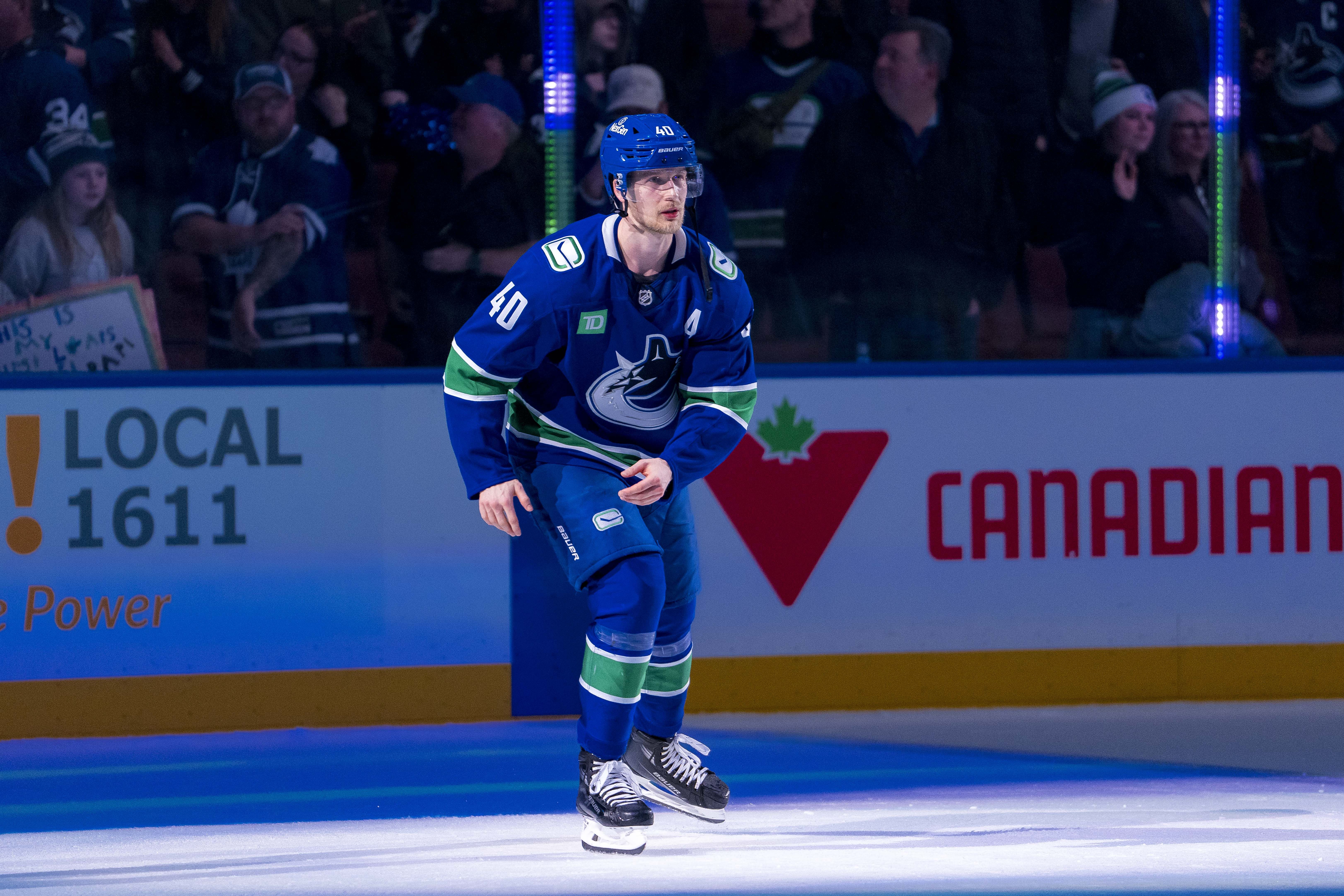 NHL: Toronto Maple Leafs at Vancouver Canucks - Source: Imagn