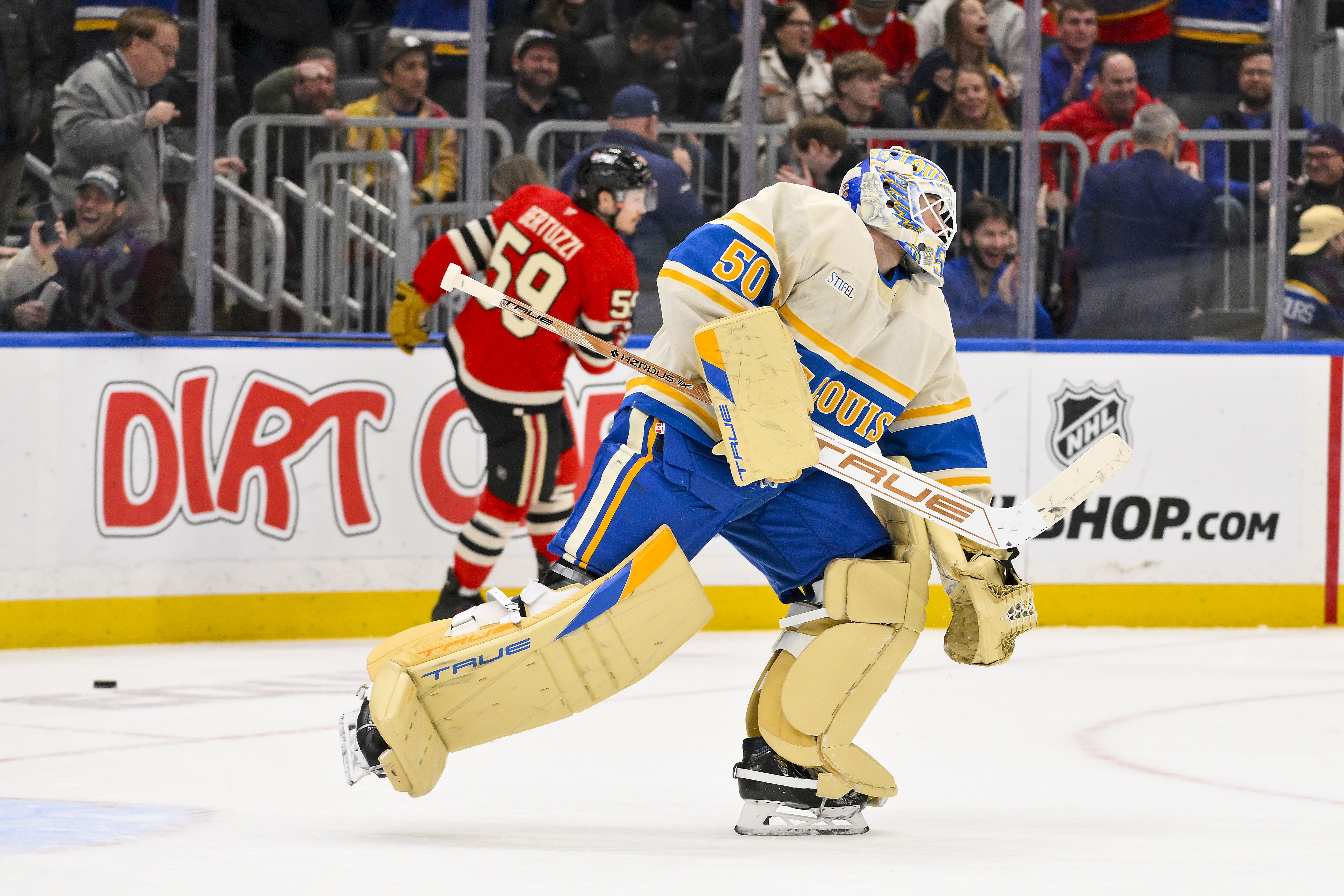 NHL: Chicago Blackhawks at St. Louis Blues - Source: Imagn