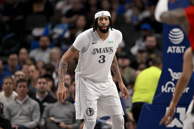 "He plays more than Anthony Davis" : Dirk Nowitzki's former teammate baffled by Luka Doncic's 'out of shape' narrative for trade.