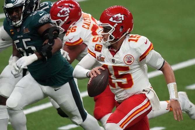 Texas Tech fan viral for chest-bumping Patrick Mahomes wins scholarship from 3x SB-winning QB