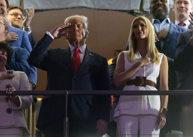 Security expert proposes theory behind Donald Trump’s early Super Bowl exit