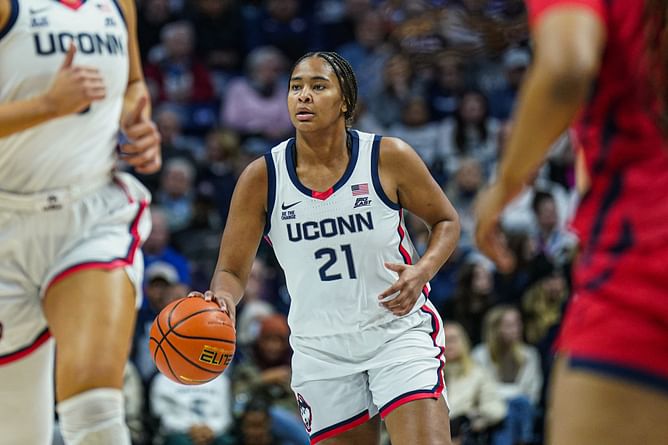 Ex-NBA champ's girlfriend Allison Feaster drops 5-word reaction after watching daughter Sarah Strong's UConn's stunning win