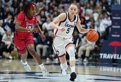 Paige Bueckers drops 2-word reaction as UConn teammate does not miss a single shot during Seton Hall game