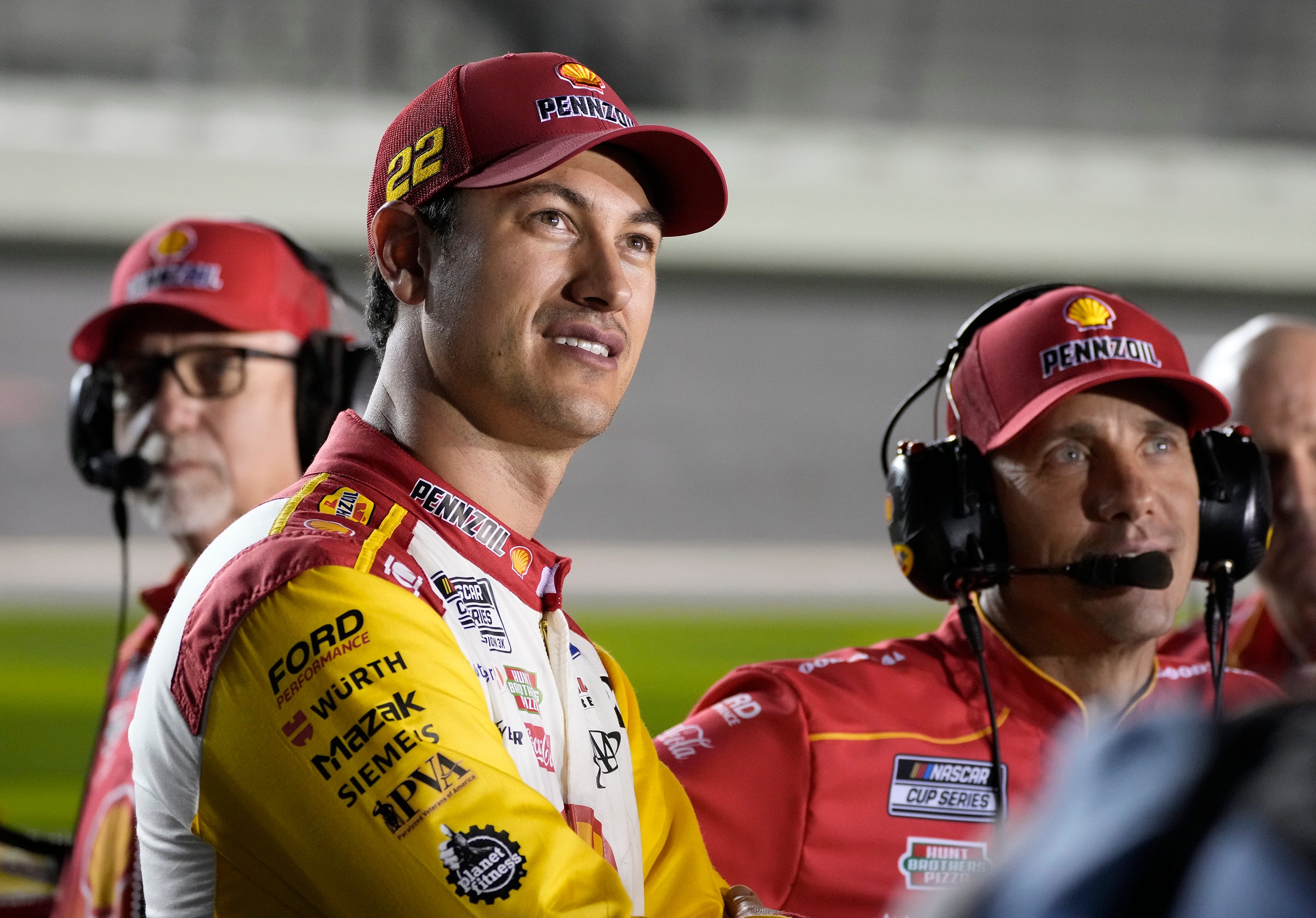 “In that point of my career, I never lost”: Joey Logano details Kevin Harvick what changed his mentality to move from JGR to Penske