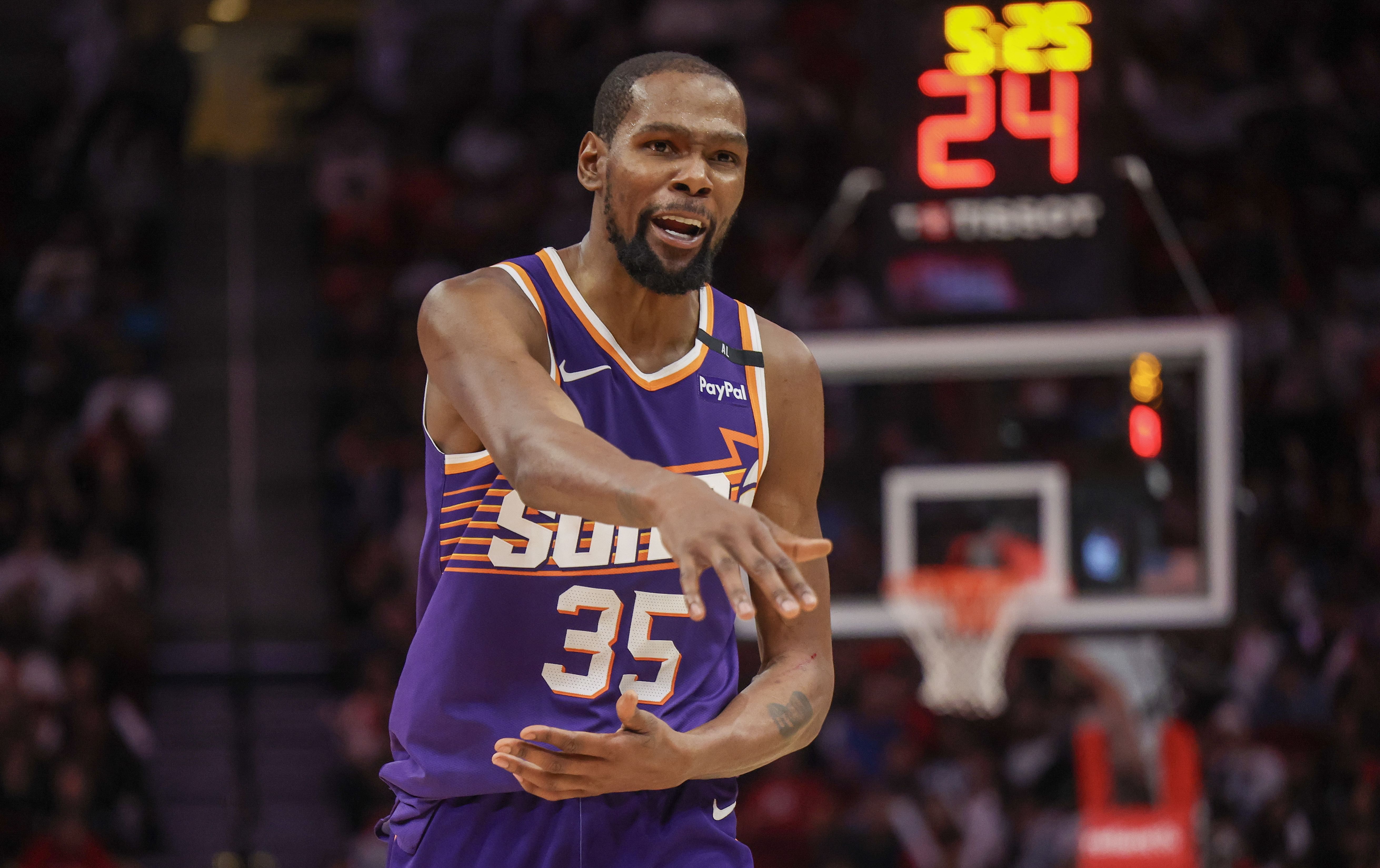 NBA: Phoenix Suns at Houston Rockets - Source: Imagn