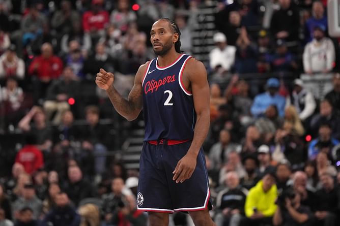 Is Kawhi Leonard playing tonight against the Chicago Bulls? Latest on Clippers superstar's status (Feb. 26)