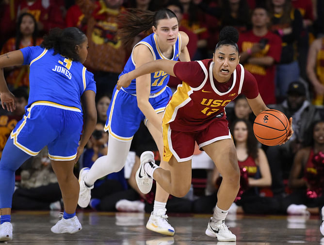 "WNBA really about to enter prime peak with her, Caitlin Clark, Paige Bueckers”: Fans in awe as JuJu Watkins dominates in UCLA's first defeat