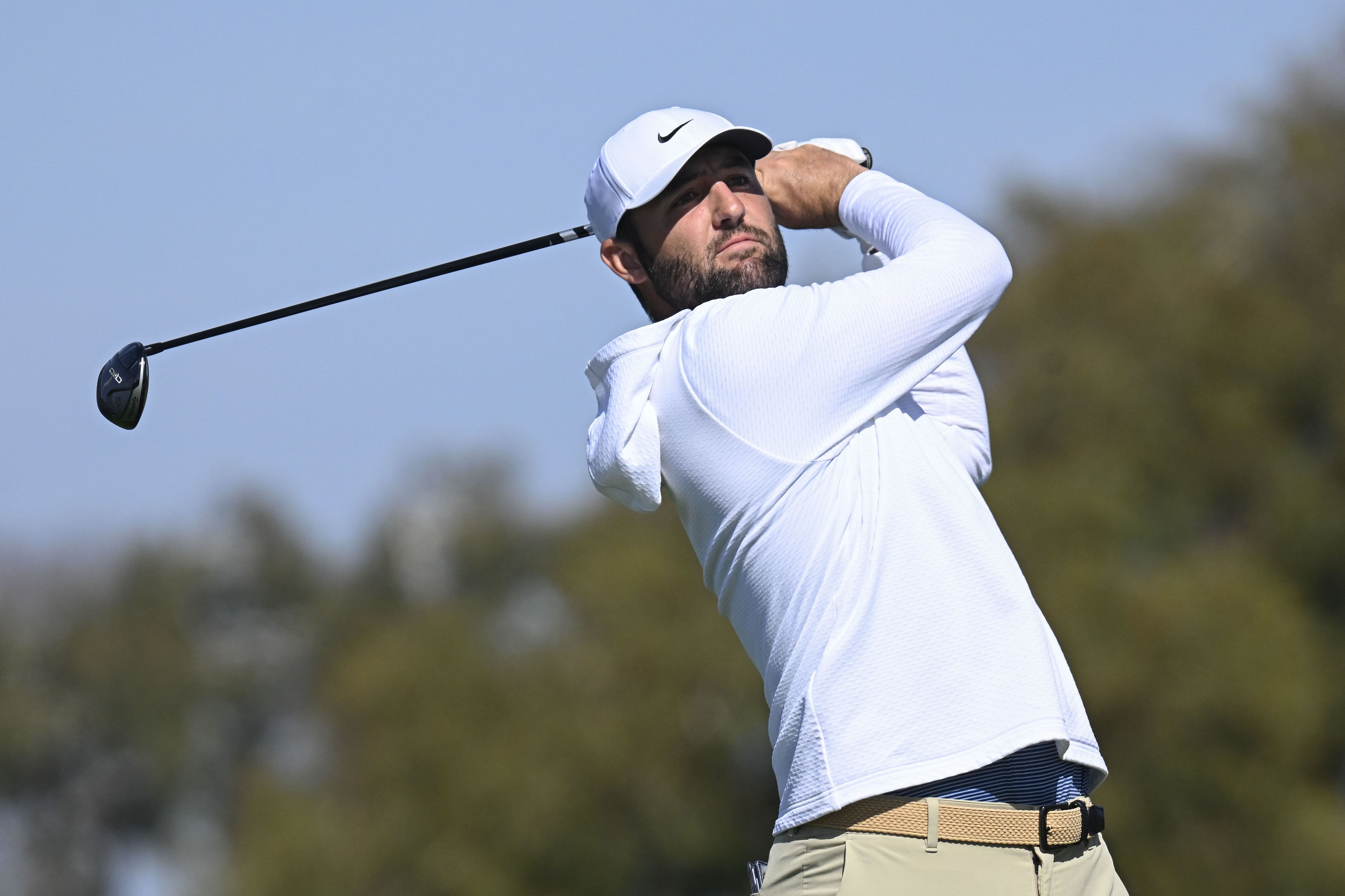 Scottie Scheffler hits his tee shot on the second hole during the third round of The Genesis Invitational 2025 (Image Source: Imagn)