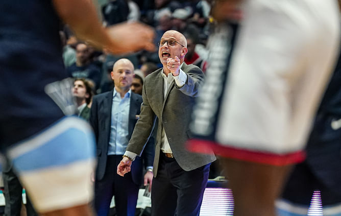 "My f**king Oura ring is ready to explode": Dan Hurley gets honest on the pressures of UConn's season