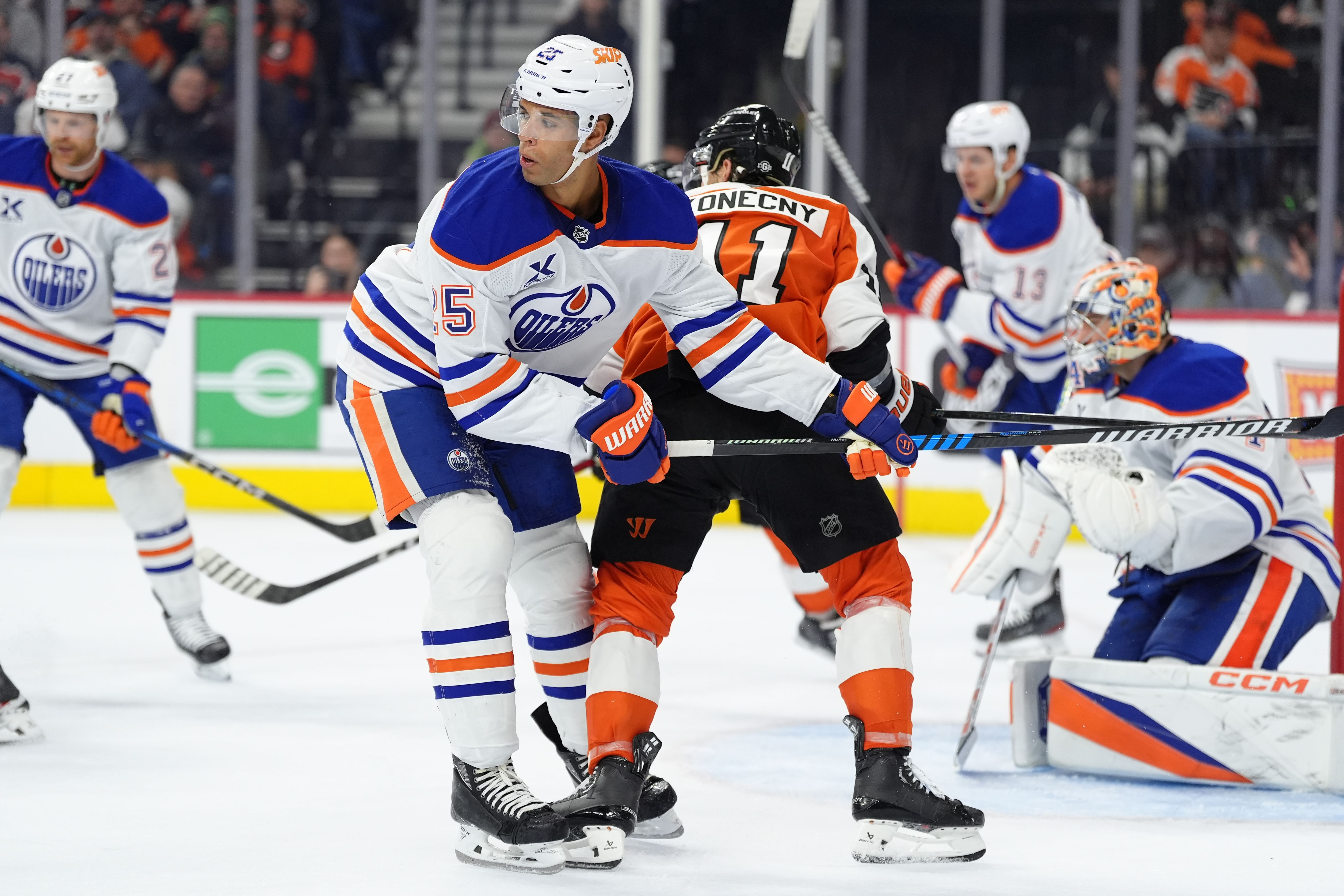 NHL: Edmonton Oilers at Philadelphia Flyers - Source: Imagn