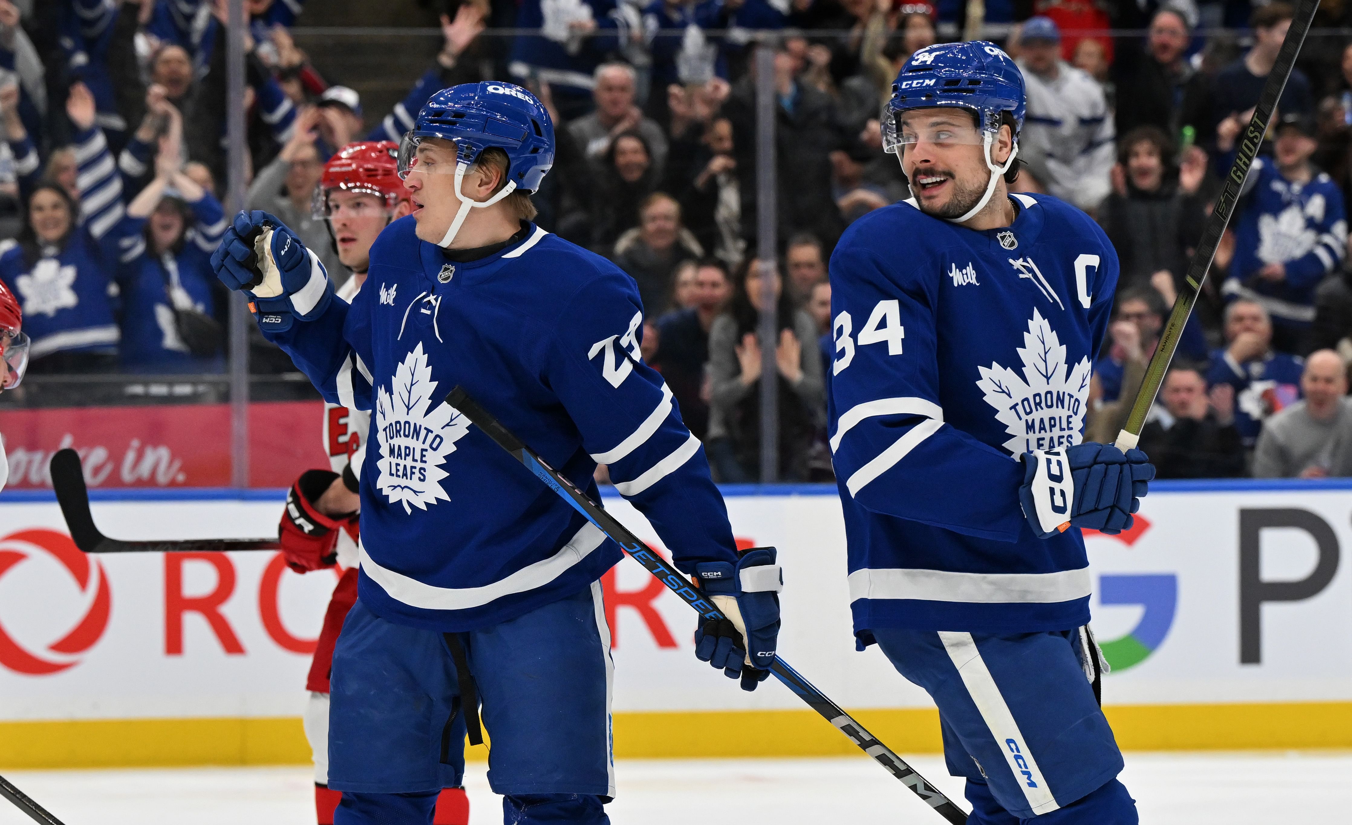 NHL: Carolina Hurricanes at Toronto Maple Leafs - Source: Imagn