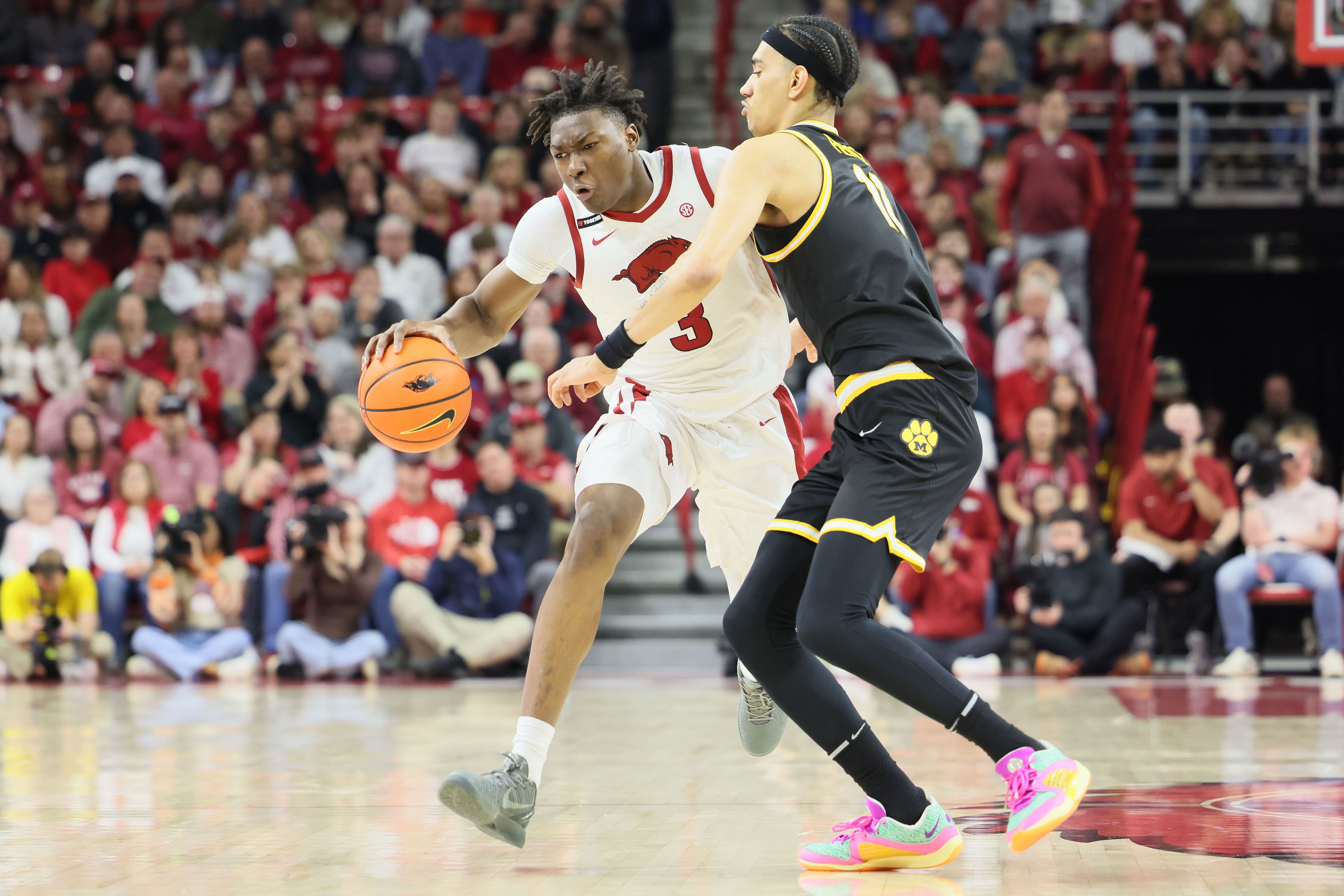 NCAA Basketball: Adou Thiero (L) in action during Missouri at Arkansas - Source: Imagn