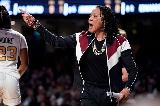 I hope they drop a game": Dawn Staley makes playful remark about No. 1 Texas  as "coin toss" could decide SEC Tournament seeding