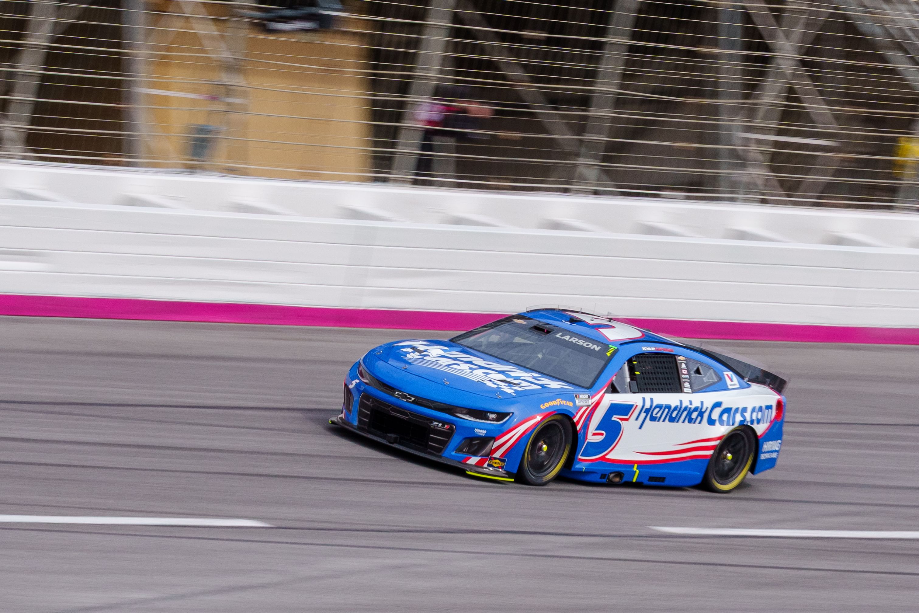 Kyle Larson driving the No. 5 Chevy at Atlanta Motor Speedway - Source: Imagn