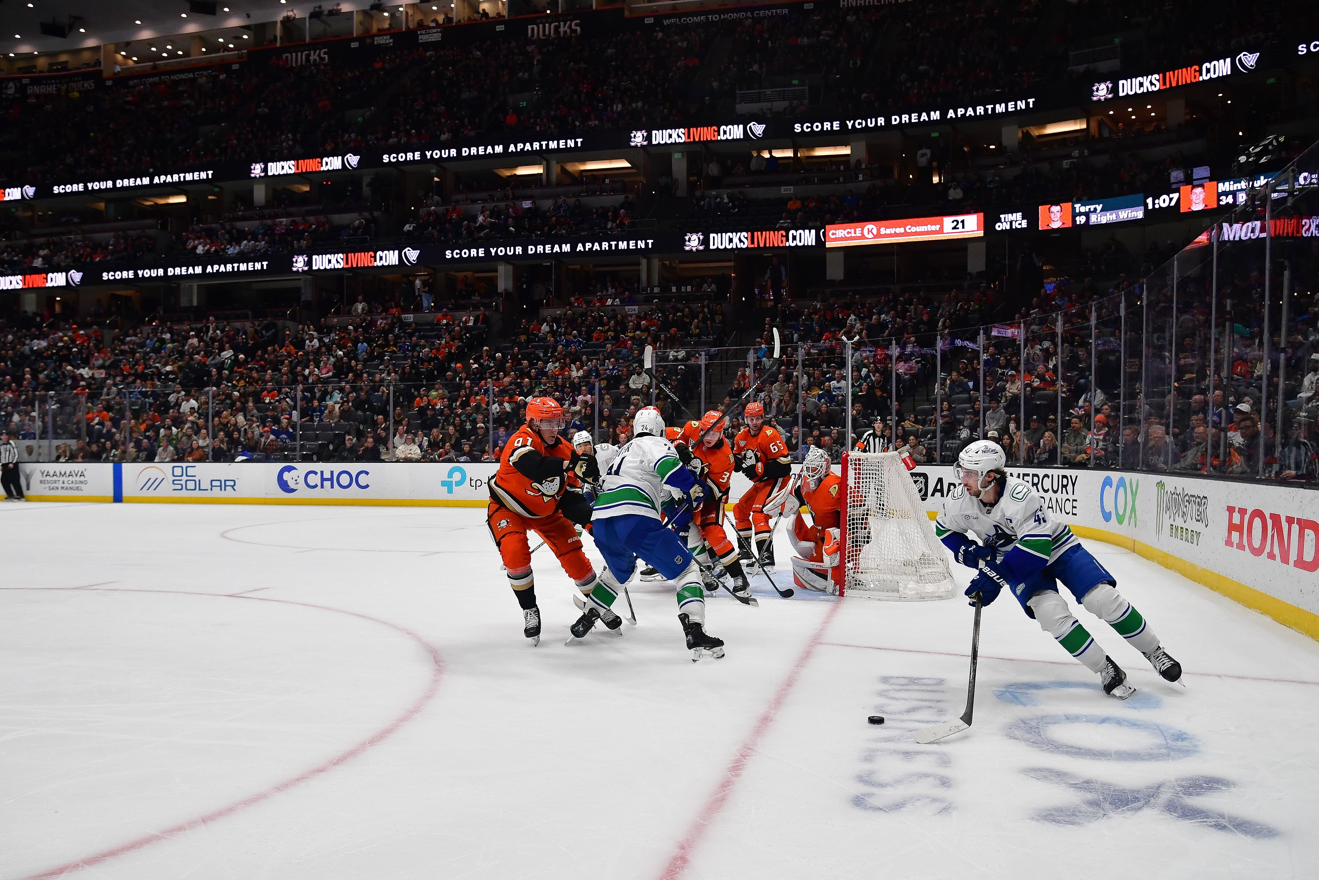 NHL: Vancouver Canucks at Anaheim Ducks - Source: Imagn