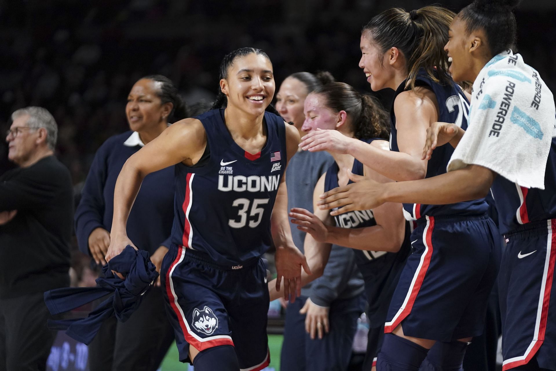 Connecticut v South Carolina - Source: Getty