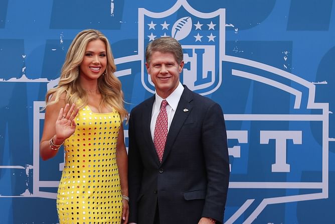 "Crying on the inside like a winner" - Chiefs heiress Gracie Hunt puts on a brave face after Super Bowl 59 defeat to Eagles