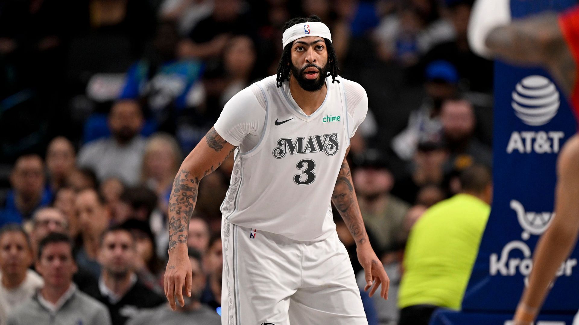 3 reasons why the Dallas Mavericks need Anthony Davis to compete for a playoff berth. (Photo: IMAGN)