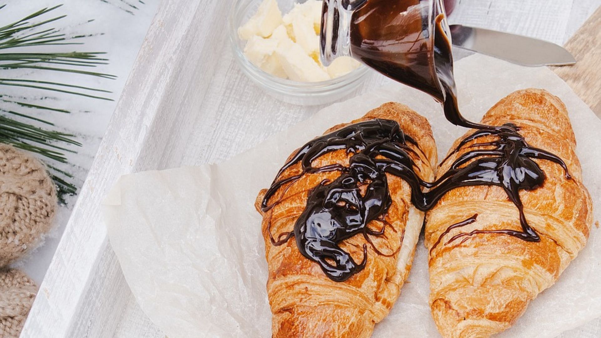 Chocolate drizzle croissant (Image credit: Pixabay)