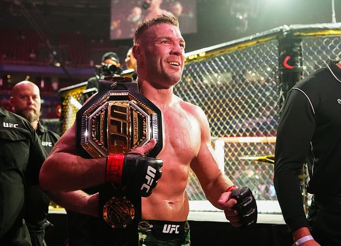"If it was boring, I'm really sorry" - Dricus du Plessis gets honest about fans booing during UFC 312 main event against Sean Strickland
