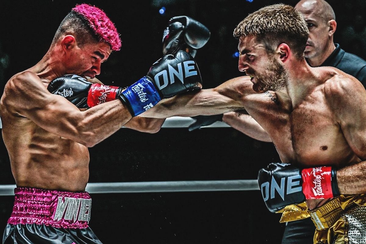 Jonathan Haggerty fighting Fabricio Andrade. [Photo via: ONE Championship]