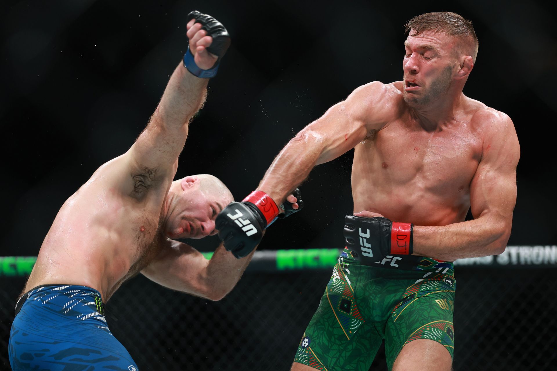 UFC veteran slams "sadistic" fans for criticizing Sean Strickland's game plan against Dricus du Plessis: "People wanted him to sustain more damage"