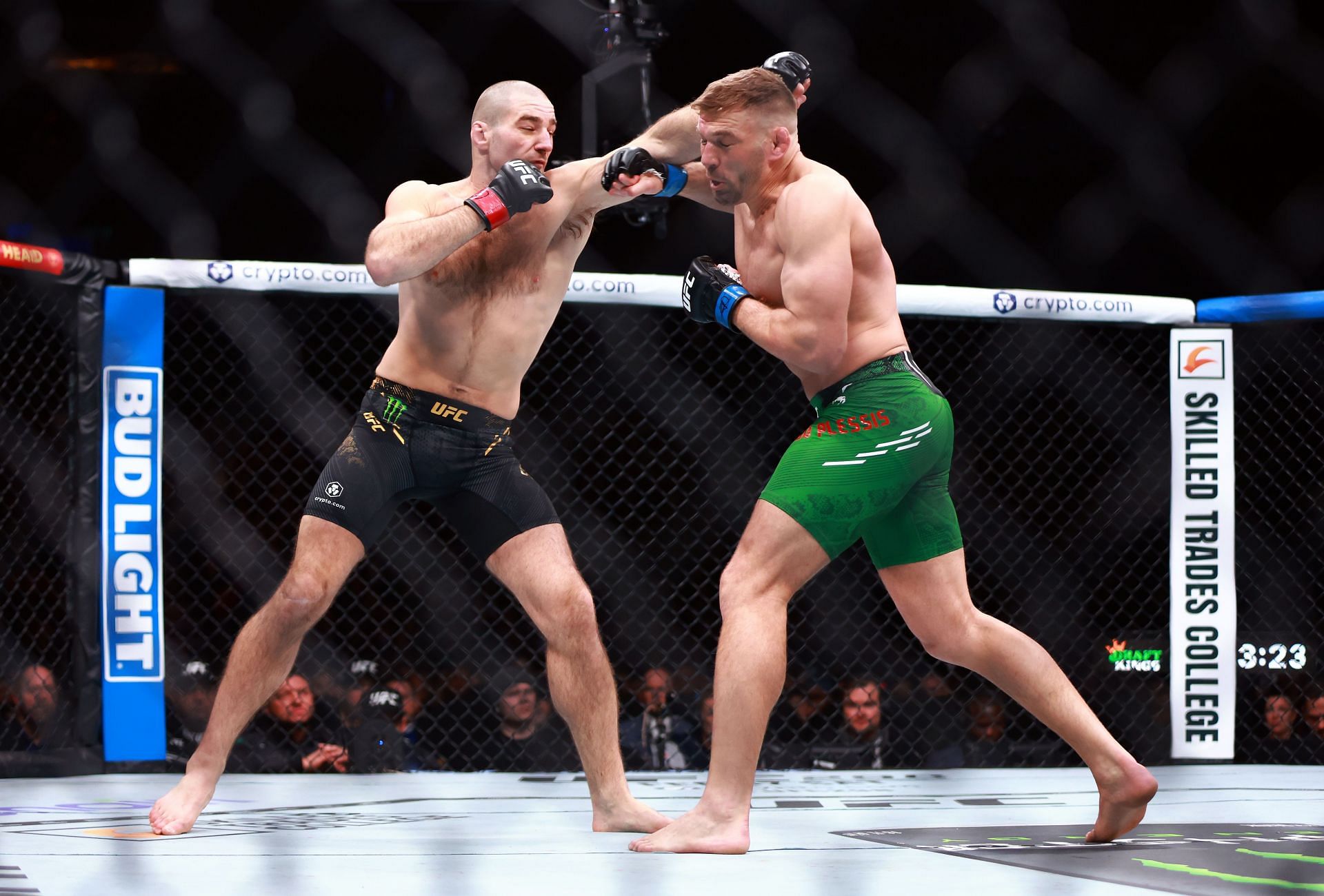 UFC 297: Strickland v Du Plessis - Source: Getty