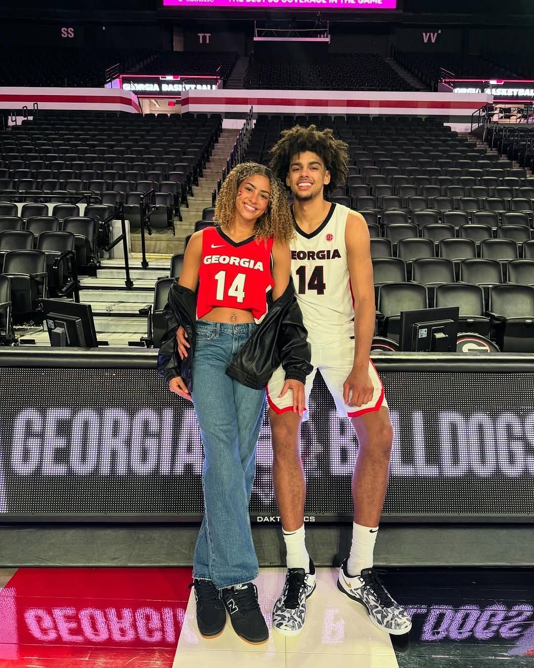 IN PICS: Longhorns signee Aaliyah Crump dons the Georgia Bulldogs jersey over the weekend in a loving gesture for BF Asa Newell (Image: IG/aaliyahcrump_)