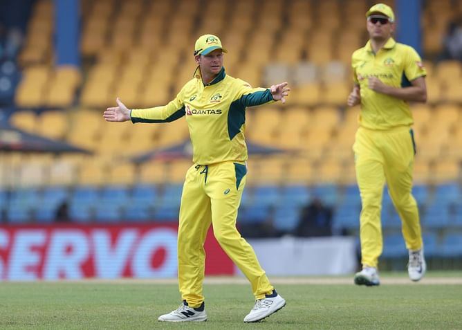 Steve Smith smiles after taking a stunner in slips to dismiss Dunith Wellalage in SL vs AUS 2025 1st ODI [Watch]