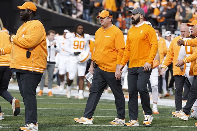 Tennessee enrolee David Sanders Jr. shares 1-word reaction to the commitment of Class of 2026 edge C.J. Edwards