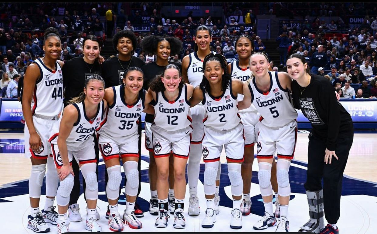 Paige Bueckers and other UConn players on IG. Image via @uconnwbb